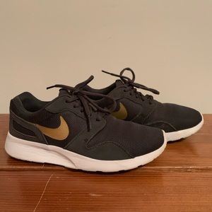 Nike Kaishi